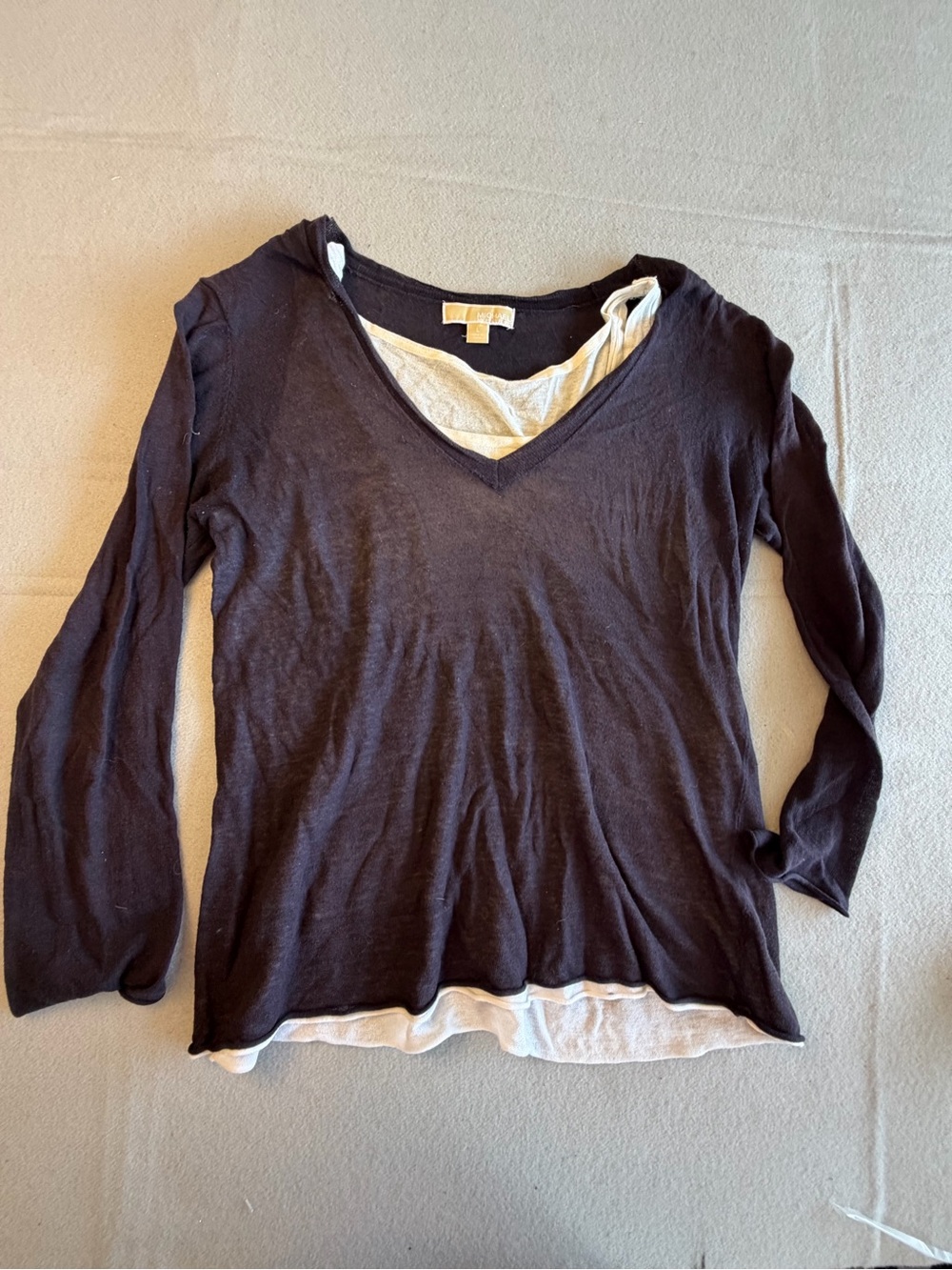 MICHAEL Michael Kors Black V-Neck Layered Sweatshirt with Cream Liner L